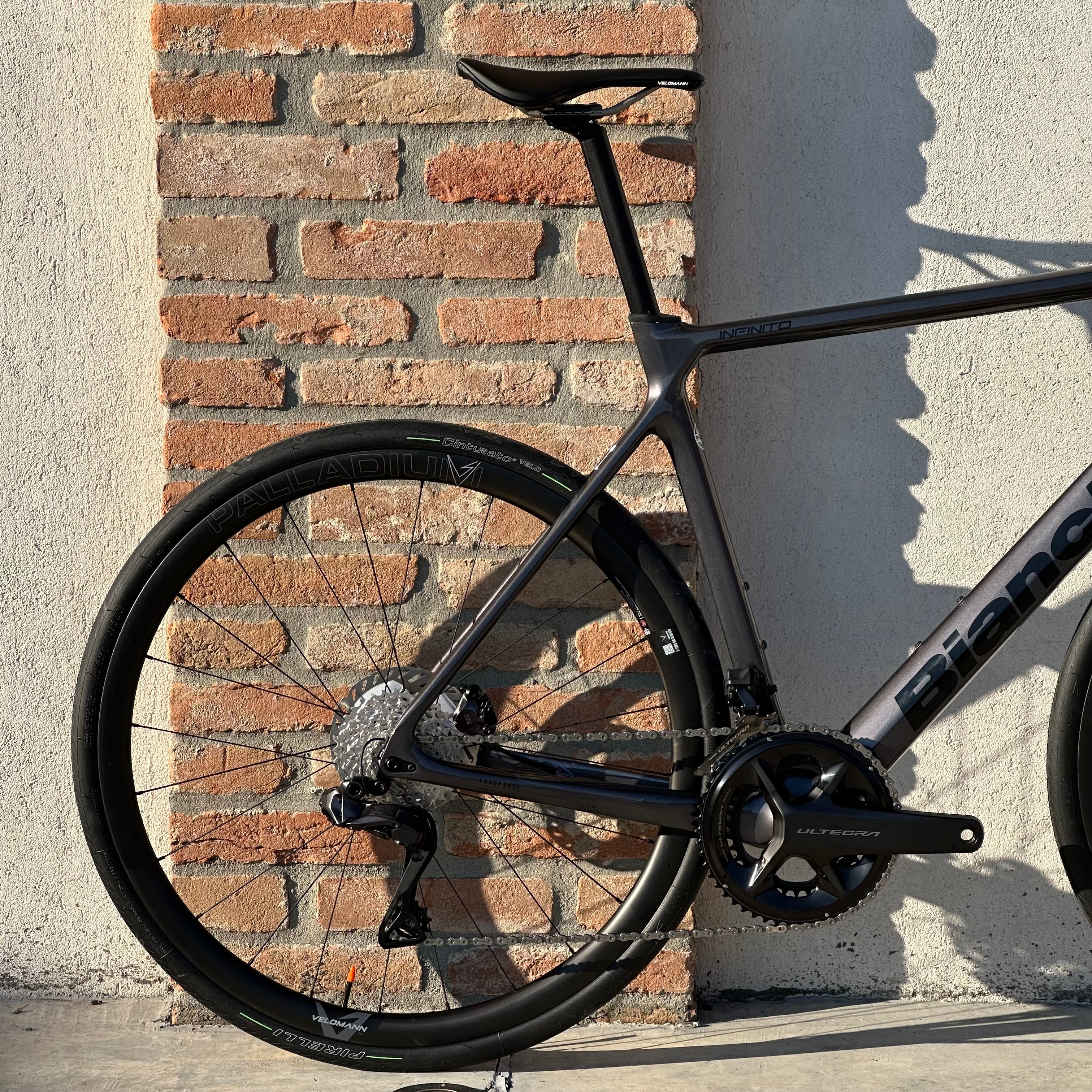 Bicicletta Bianchi Infinito Comp Ultegra Di2 - Viola Cangiante - Demo - Image 5