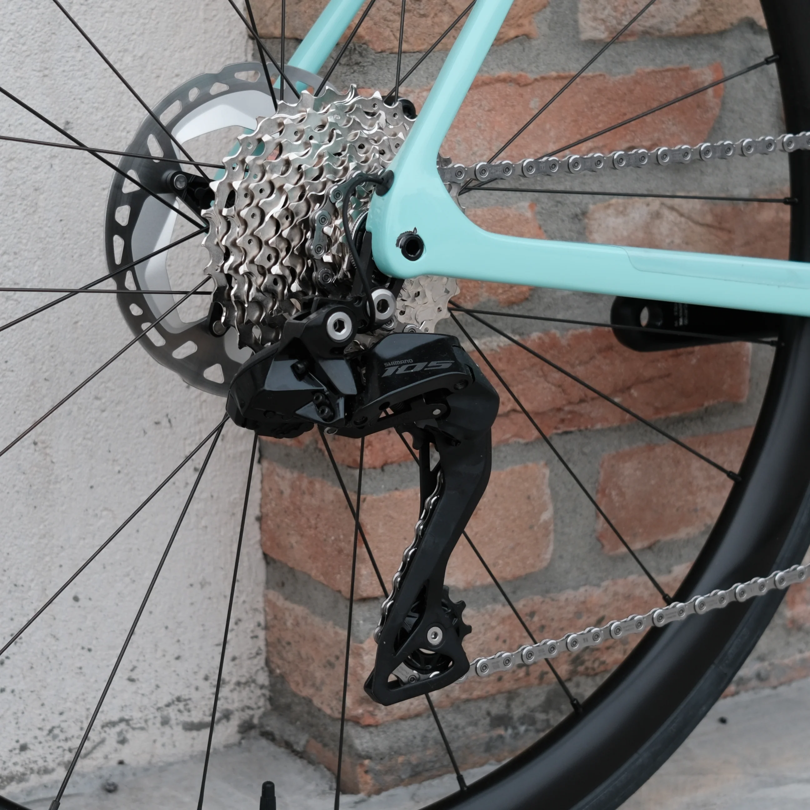 Bicicletta Bianchi Specialissima Comp 105 di2 12v - Celeste - Demo - Image 8