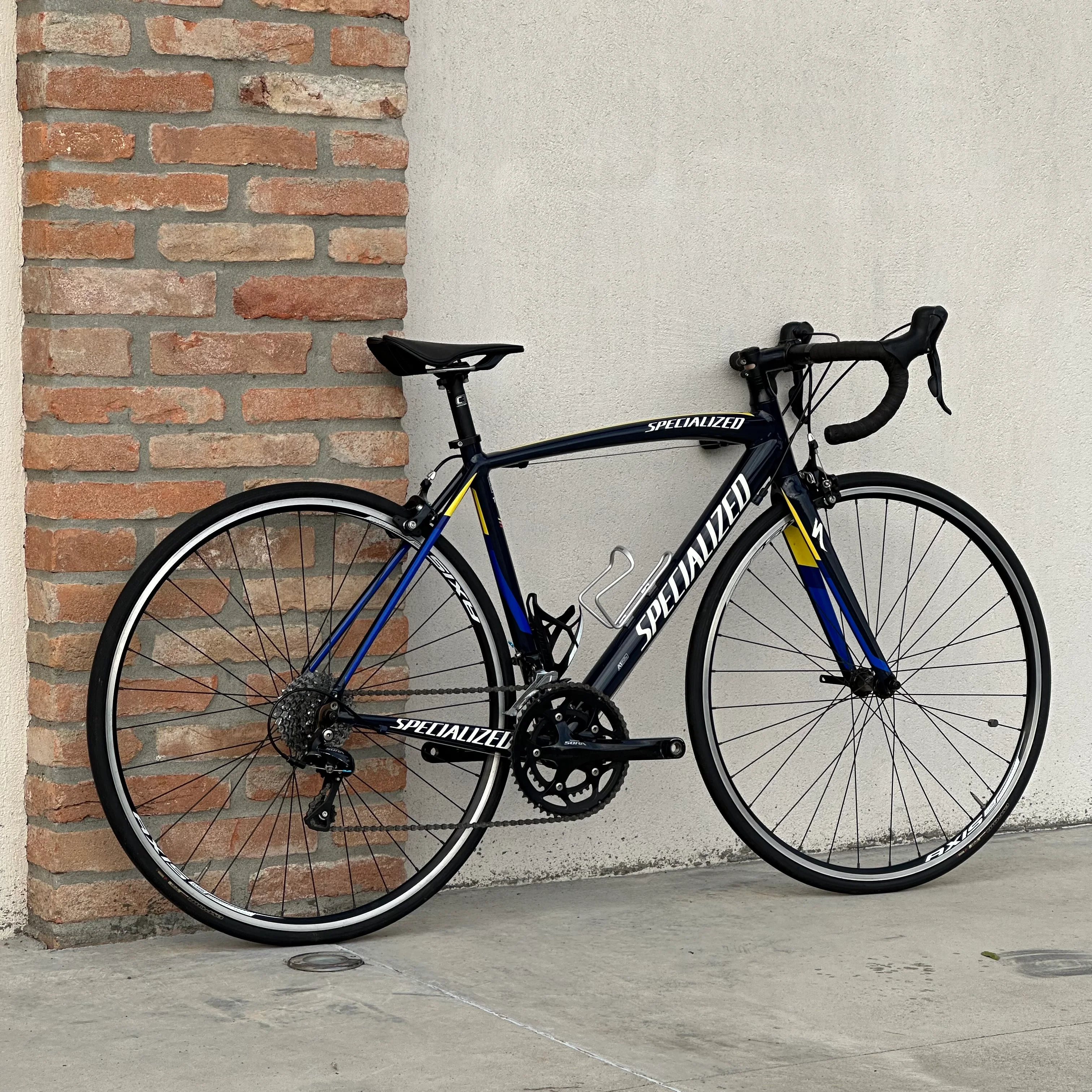 Bicicletta Specialized Allez Sport - Blu e Giallo - Demo - Image 2