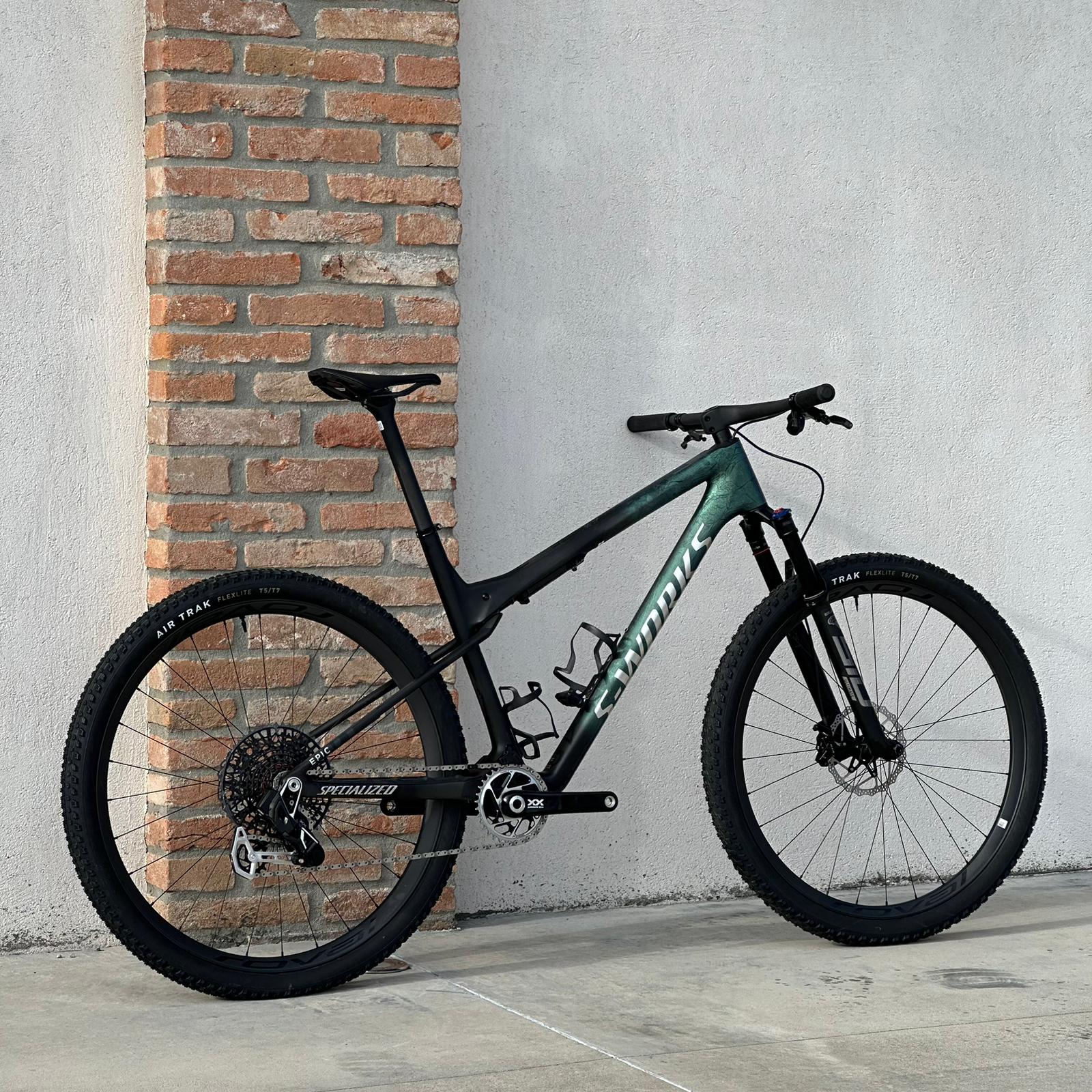 Bicicletta Specialized Epic WC 2023 - Satin Chameleon - MOD - Image 2