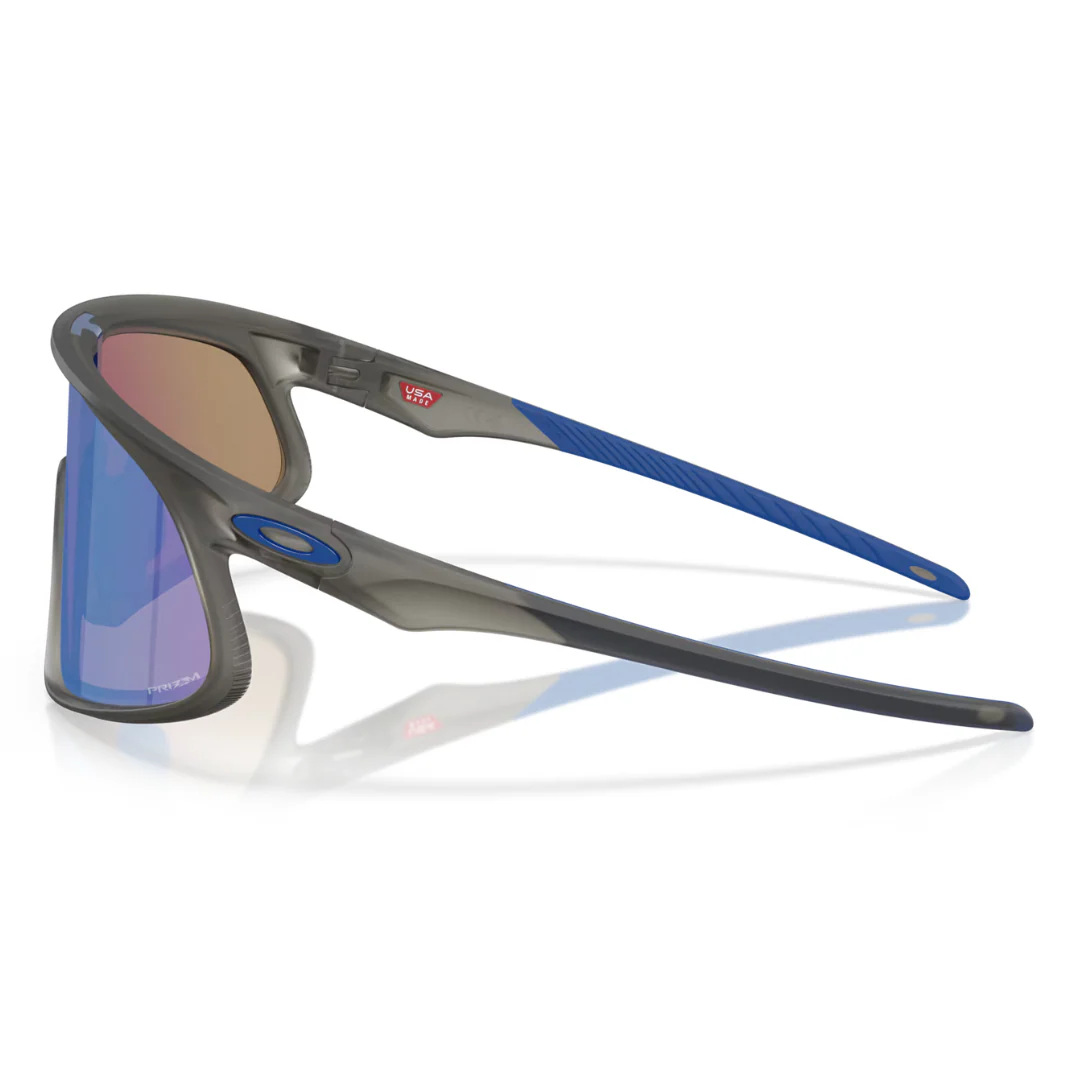 Occhiali Oakley RSLV - Matte Grey Smoke / Prizm Sapphire - Image 4