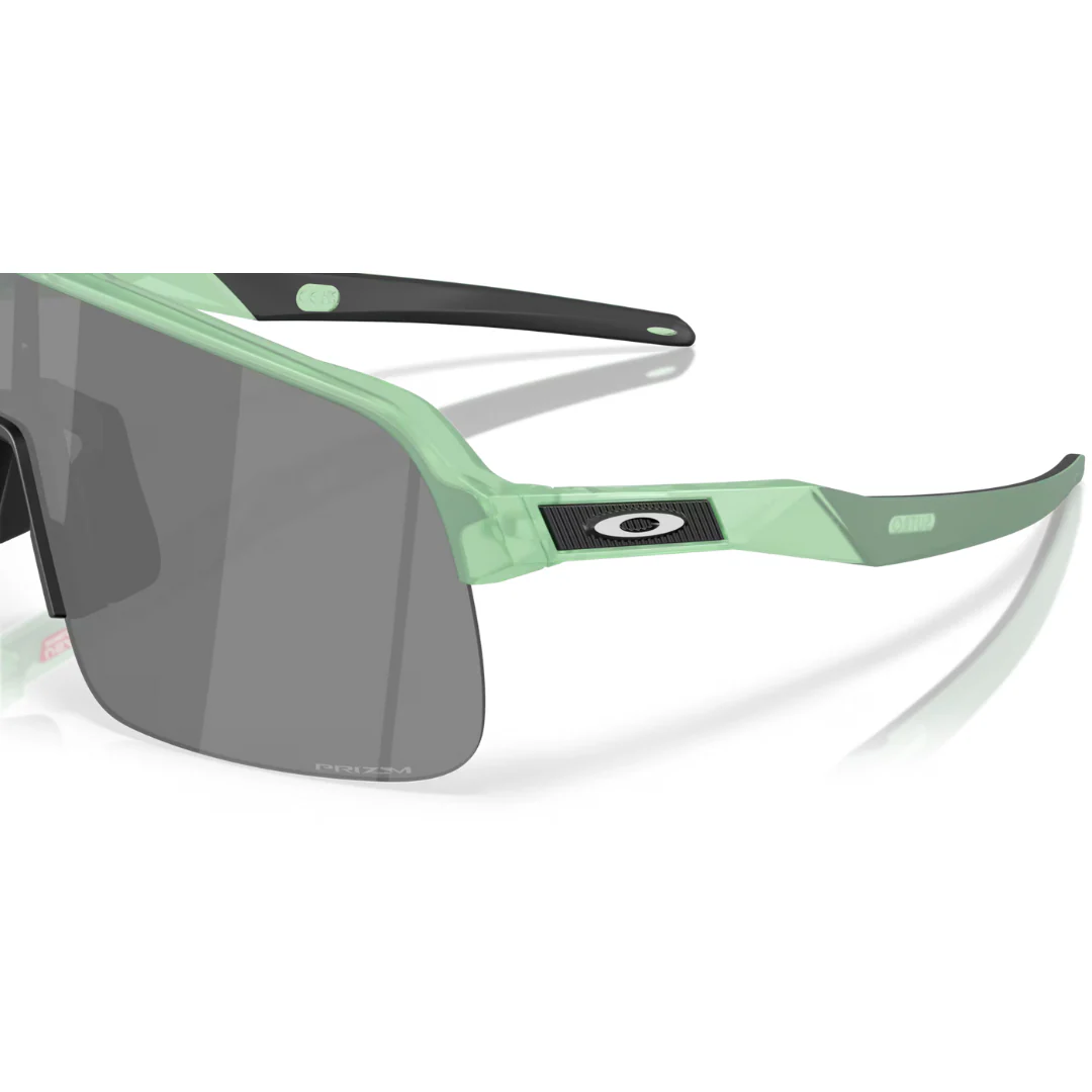Occhiali Oakley Sutro Lite S - Giada Trasparente Opaco / Prizm Black - Image 7