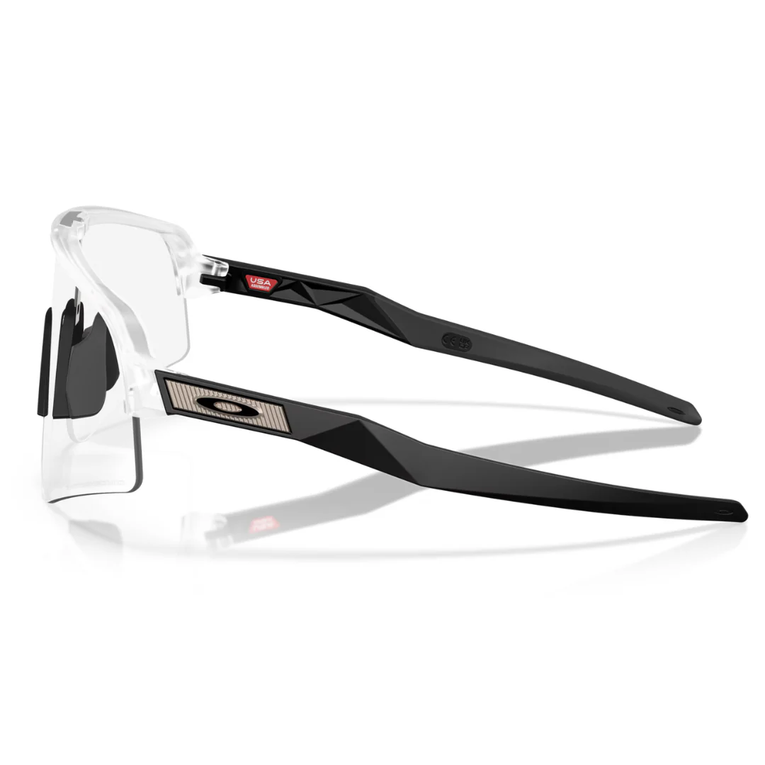 Occhiali Oakley Sutro Lite Sweep - Trasparente Opaco/Clear Photochromic - Image 4