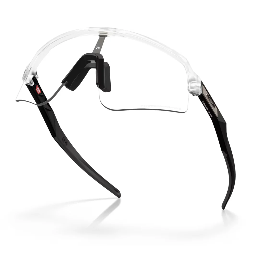 Occhiali Oakley Sutro Lite Sweep - Trasparente Opaco/Clear Photochromic - Image 5